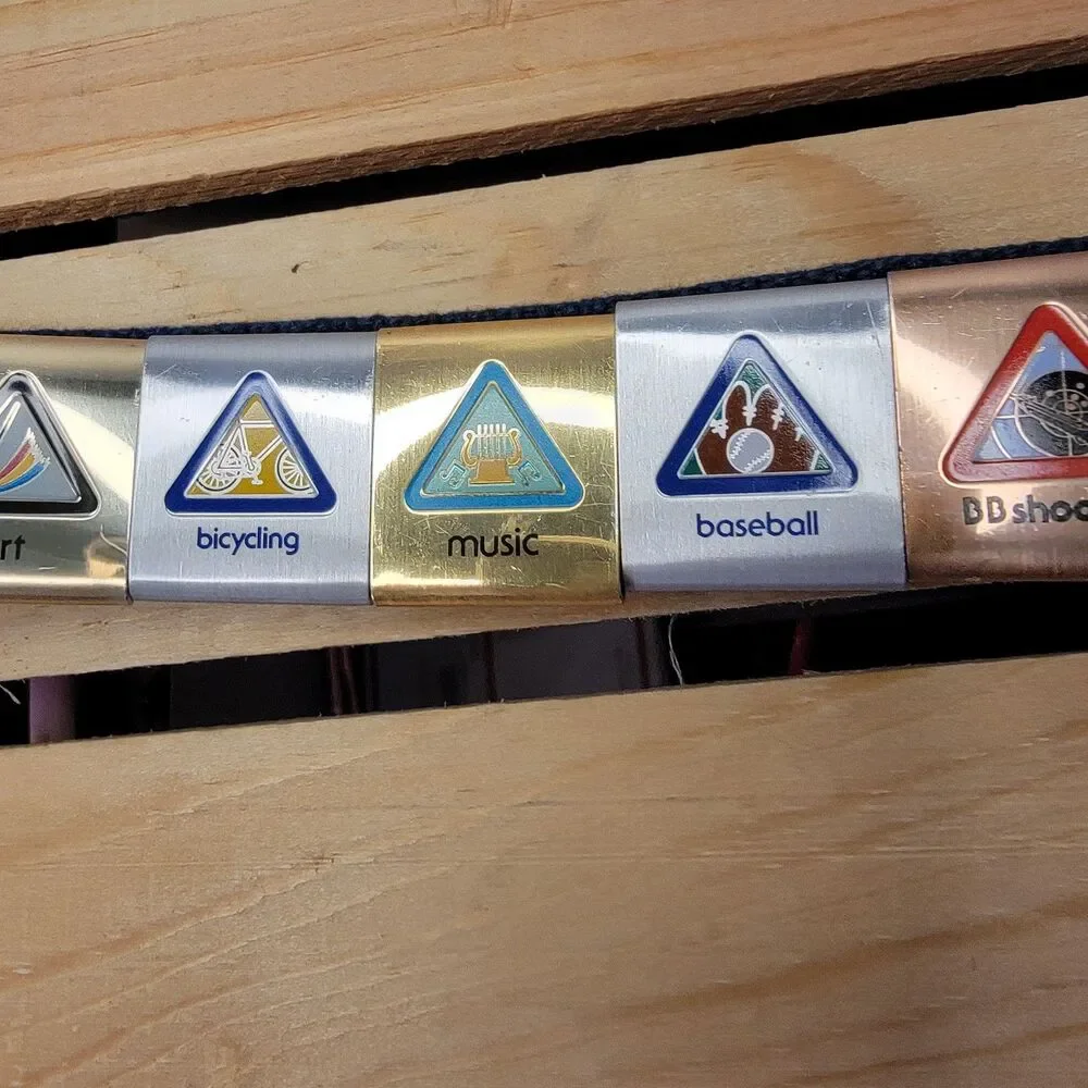 Vintage Cub Scouts Belt w/ 9 Slides
